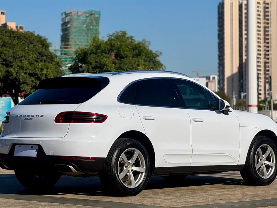 Porsche Macan