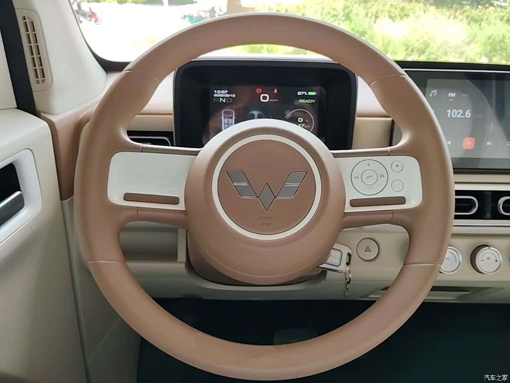 Wuling MINIEV, 2024 11