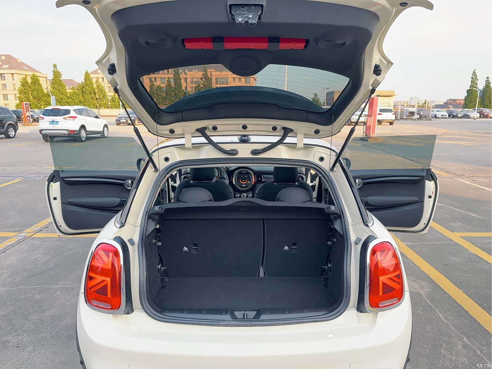 Mini Cooper, 2015 13