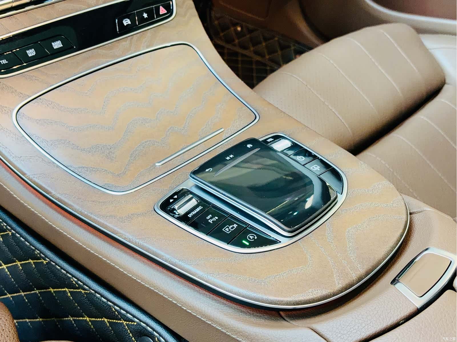 Mercedes-Benz E-Class, 2022 12