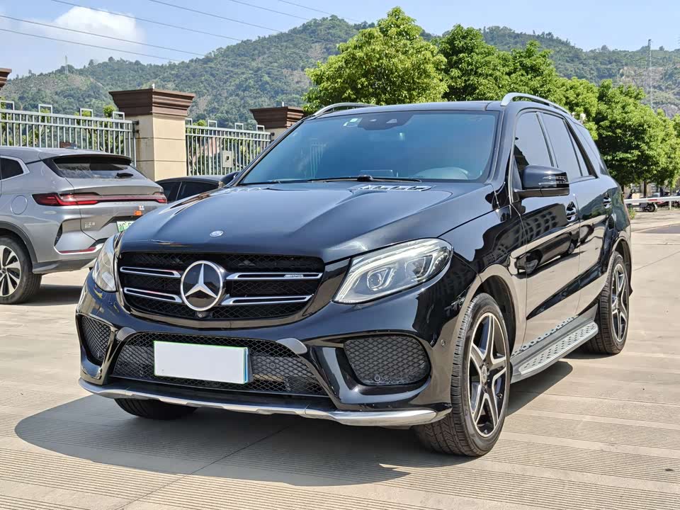 Mercedes-Benz GLE Mercedes-Benz GLE