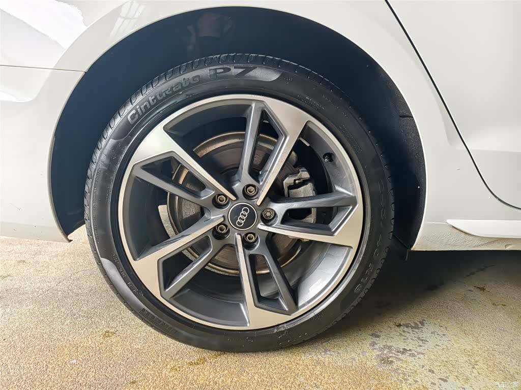 Audi A4L, 2024 13