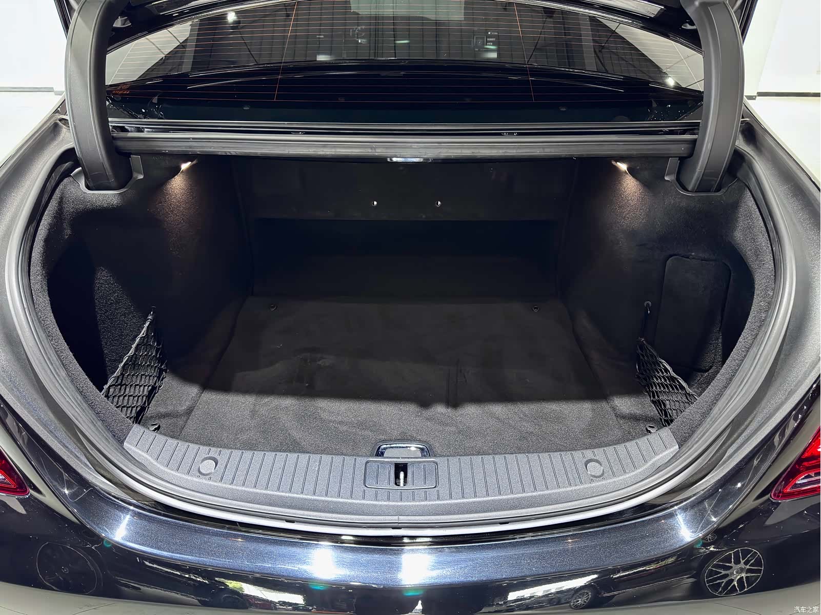Maybach S-Class, 2019 41