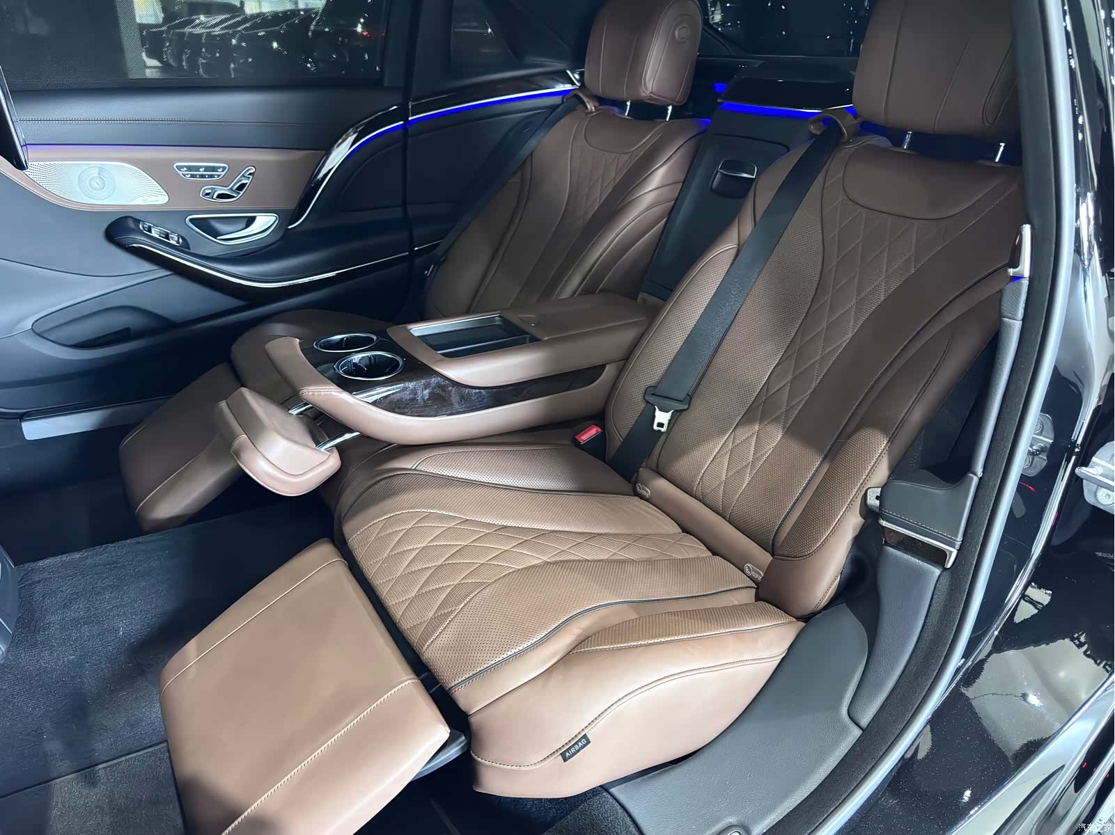 Maybach S-Class, 2019 40
