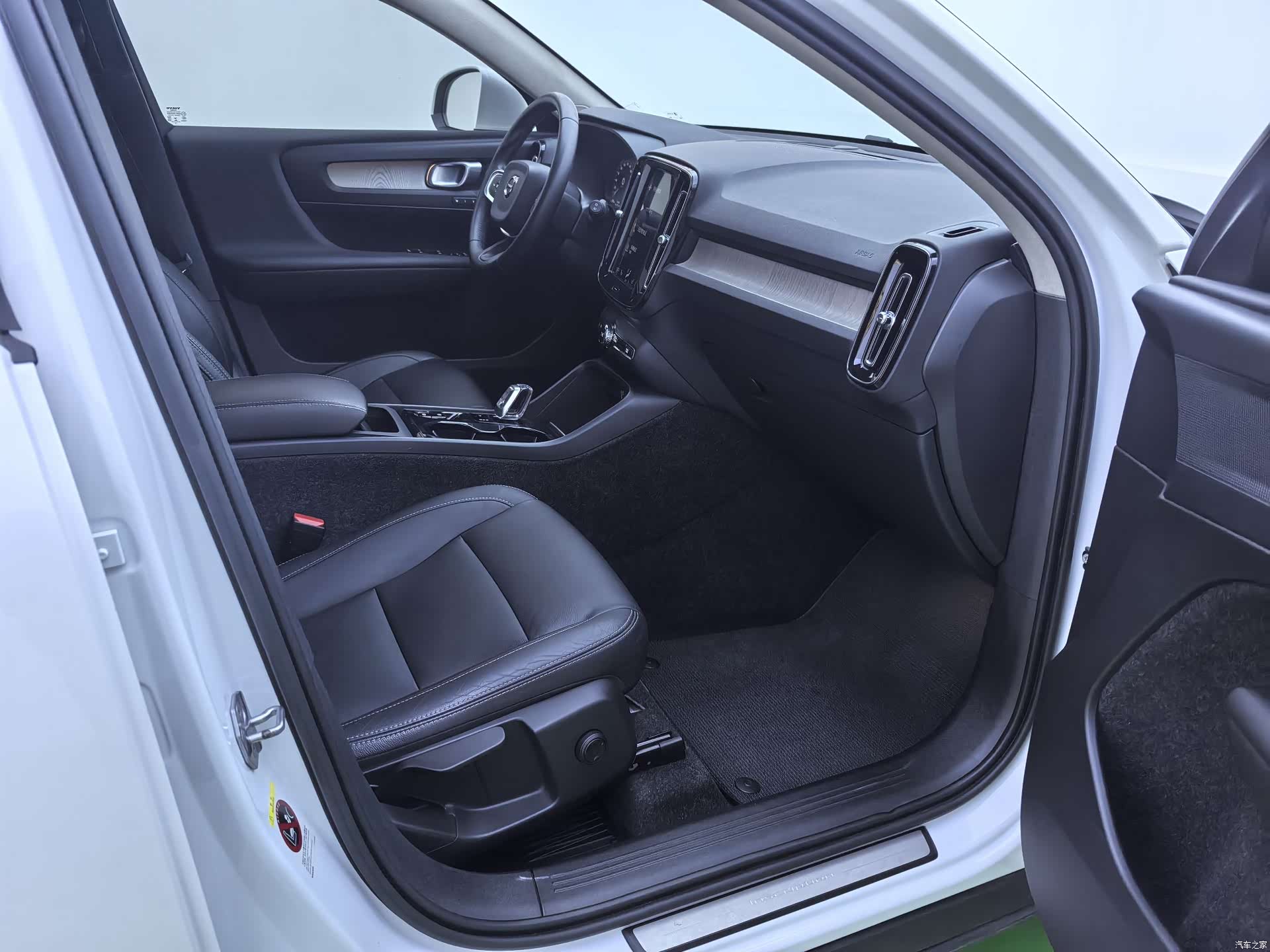 Volvo XC40, 2020 15