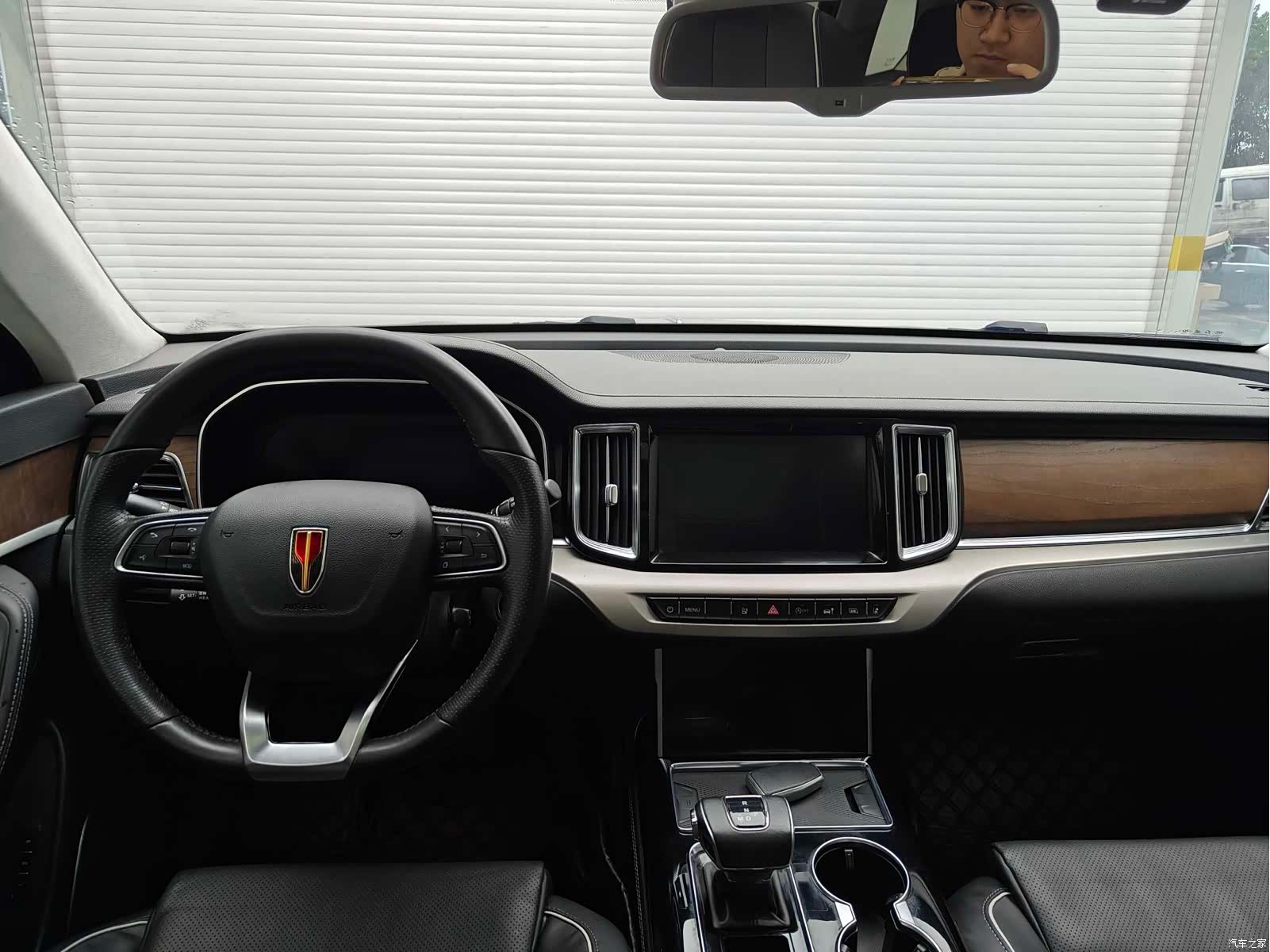 Hongqi HS7, 2021 12