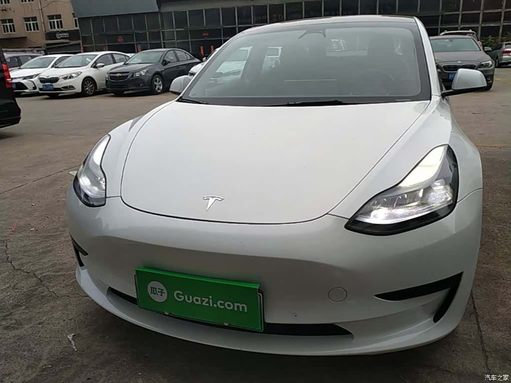 Tesla Model 3, 2023 3