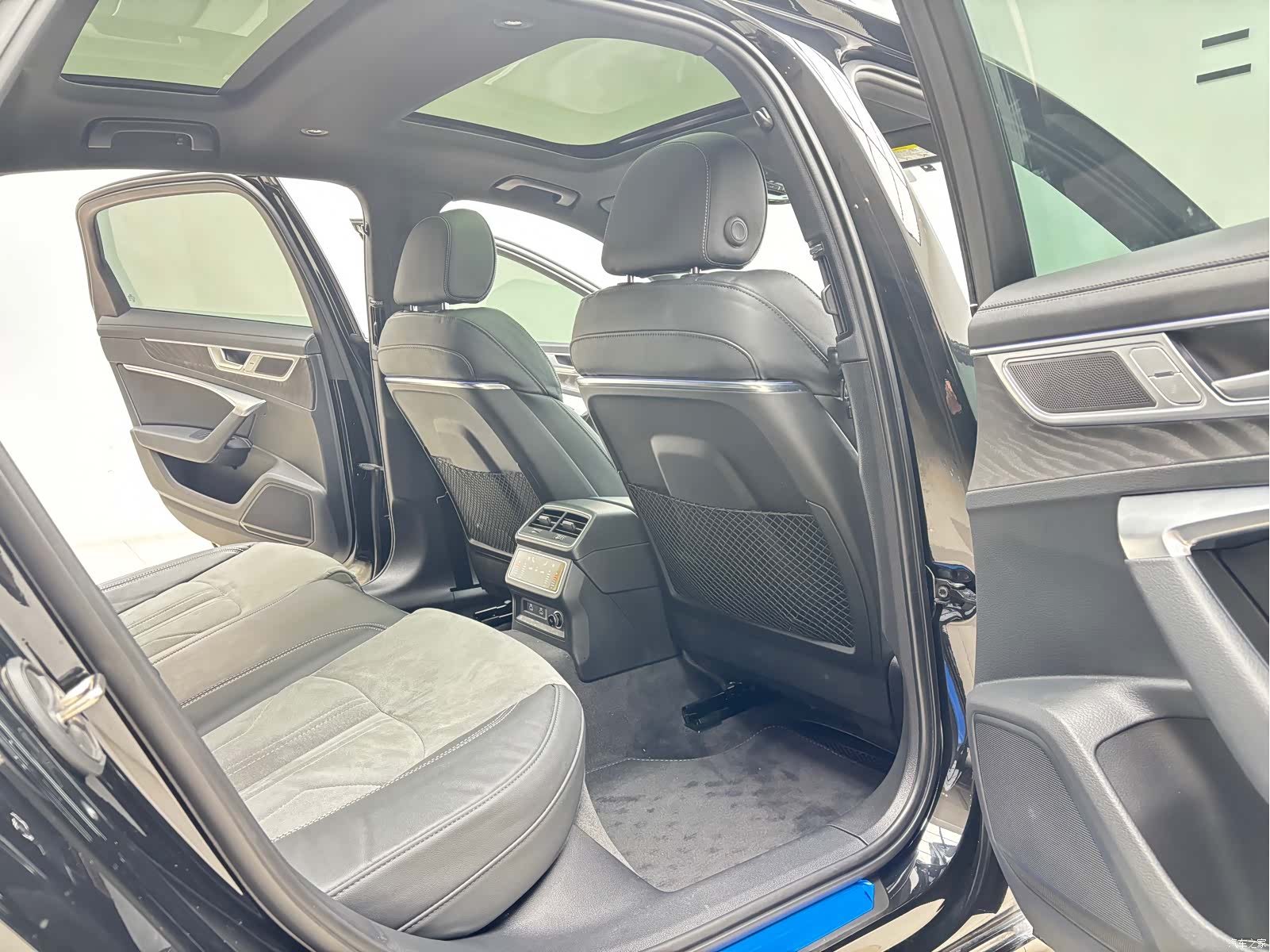 Audi A6L, 2024 10