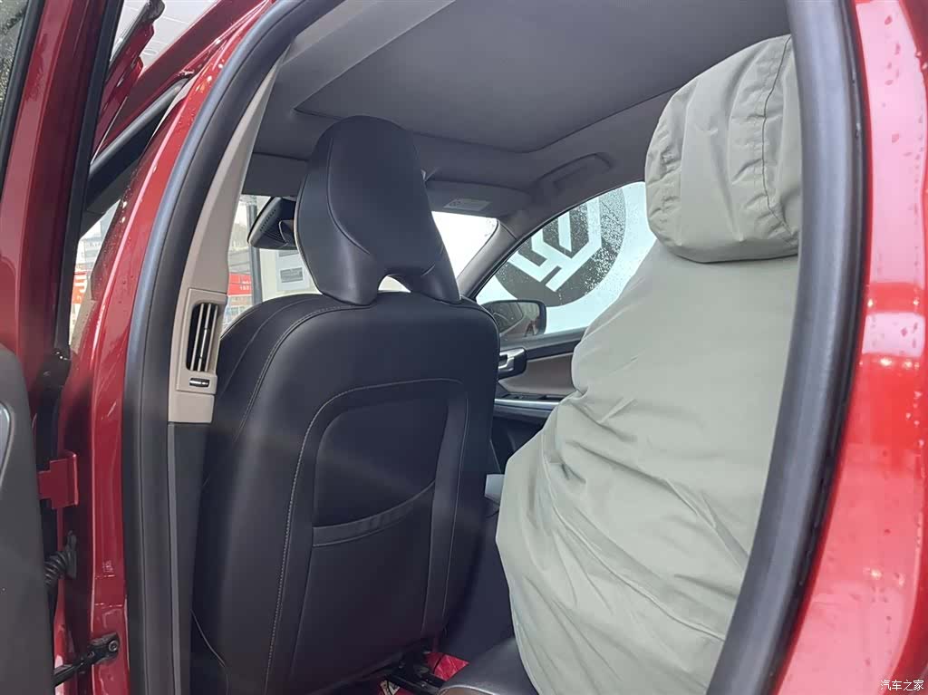 Volvo XC60, 2015 13