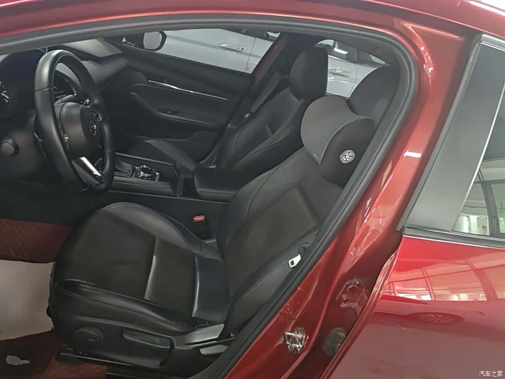 Mazda Mazda3, 2021 15