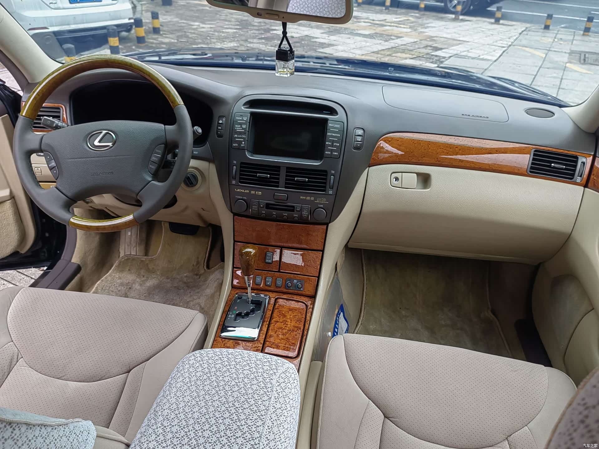 Lexus LS, 2005 16