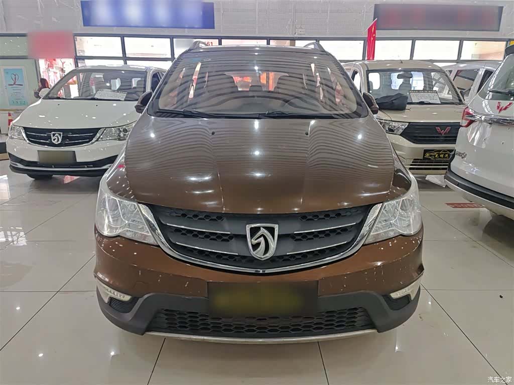 Wuling 730, 2014 3