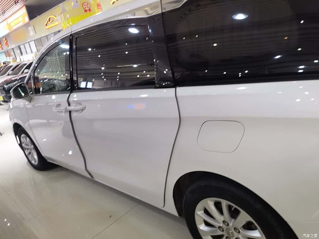 Buick GL8, 2019 все фото