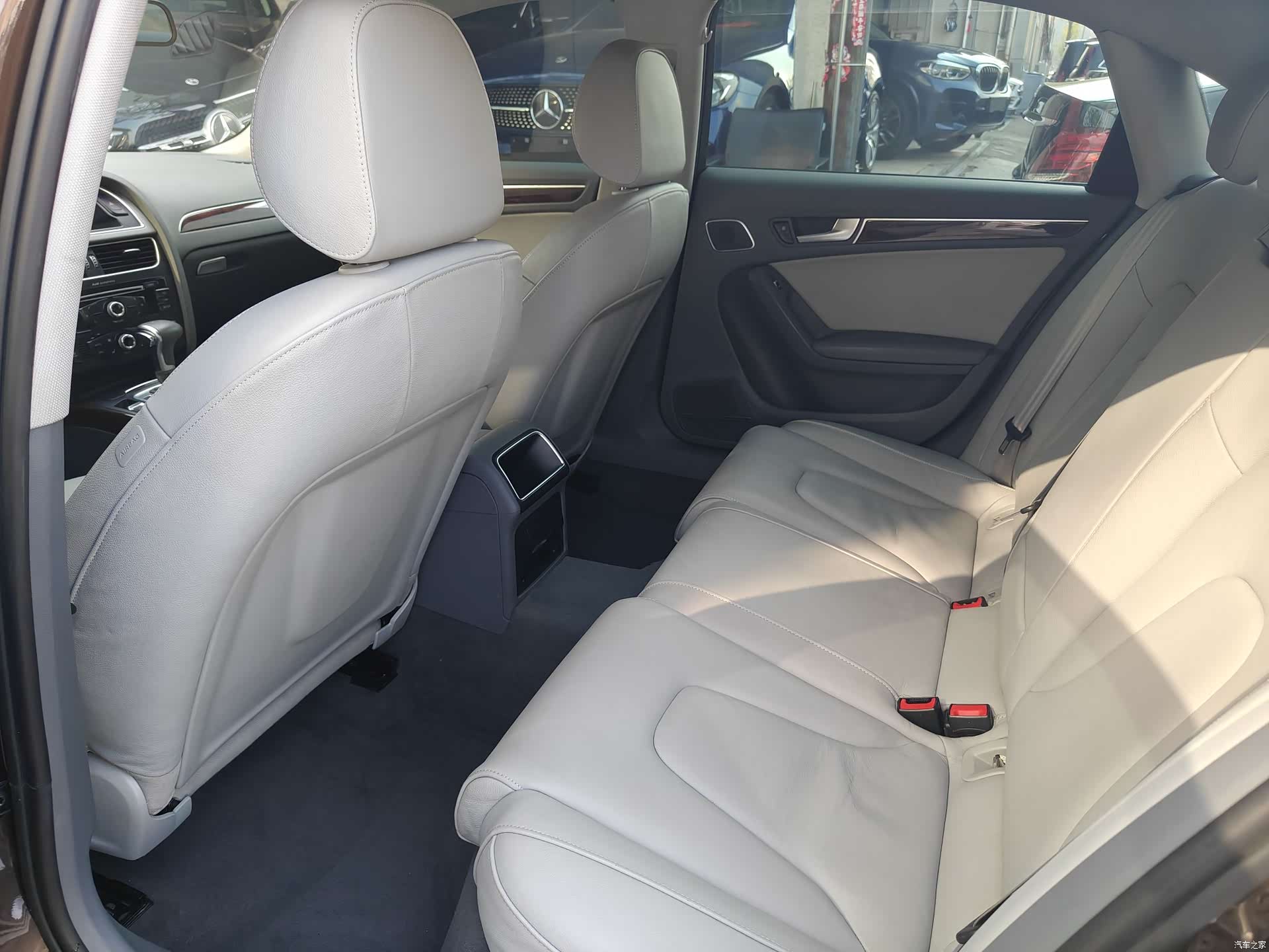 Audi A4L, 2014 19