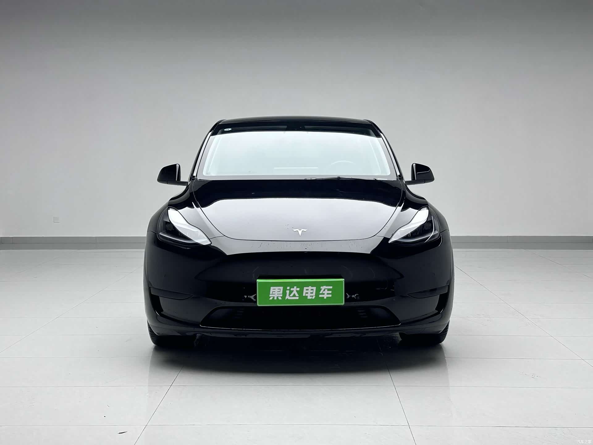 Tesla Model Y, 2022 2