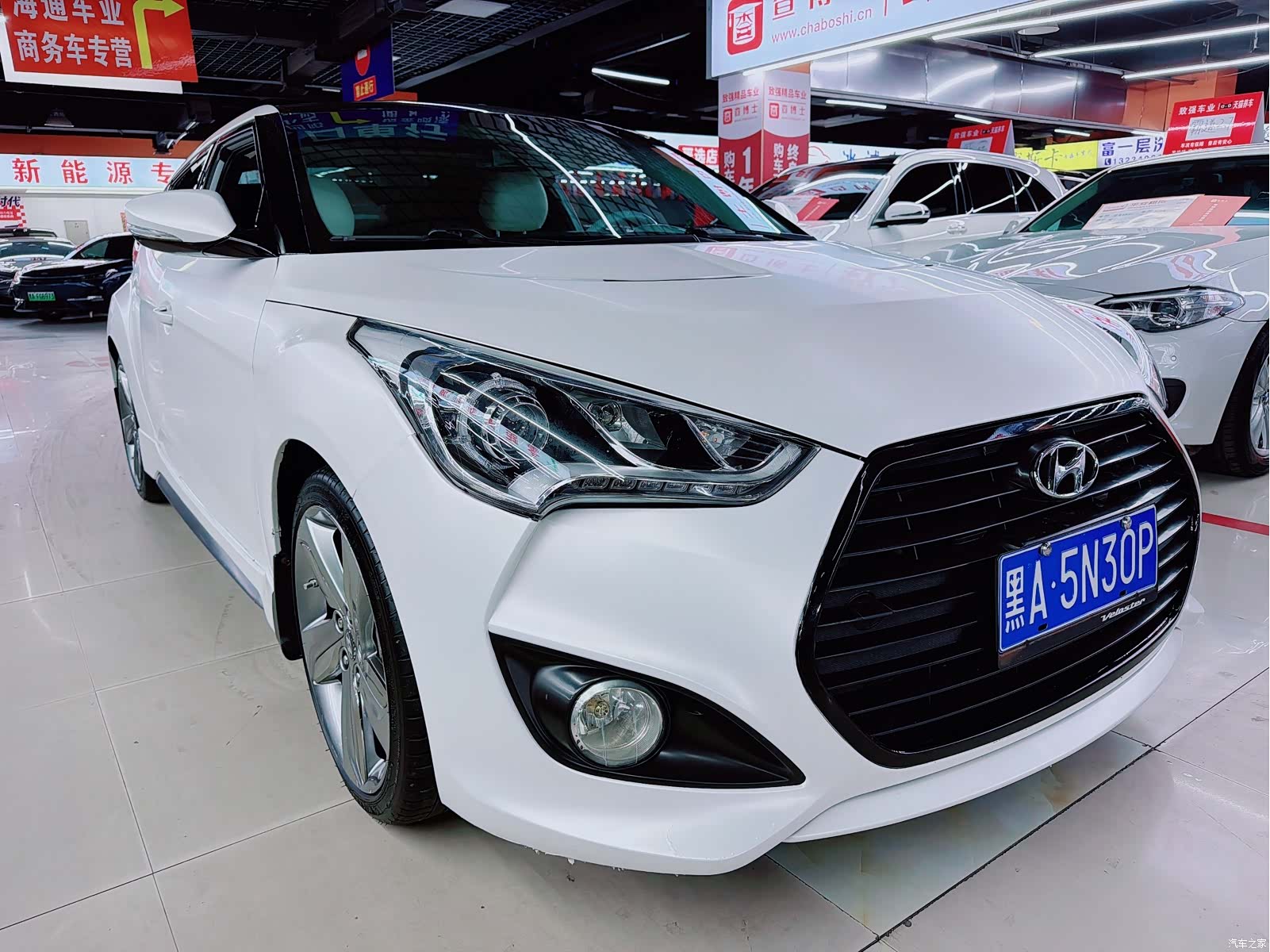 Hyundai Veloster, 2014 3