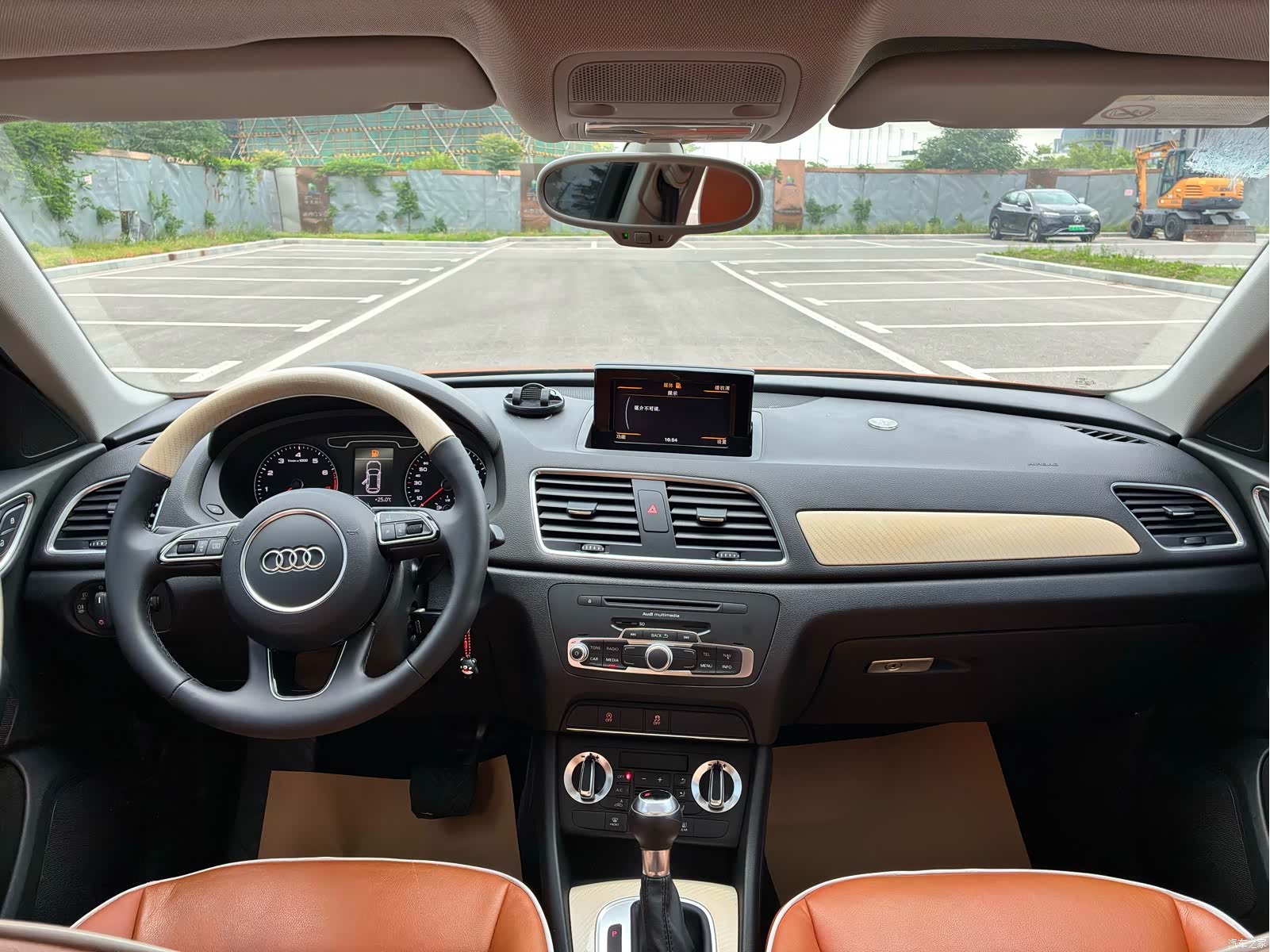 Audi Q3, 2015 10