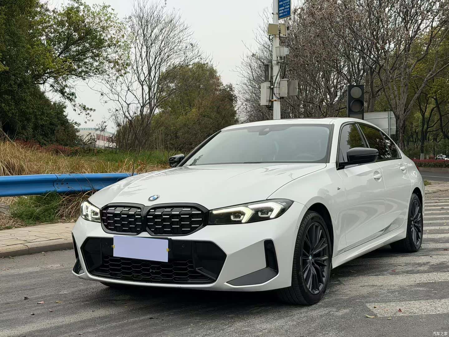 BMW 3 Series, 2023 1