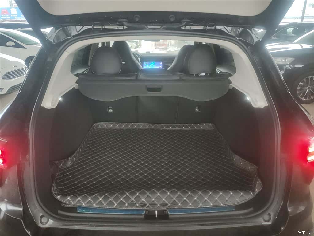 Lynk & Co 01, 2024 12