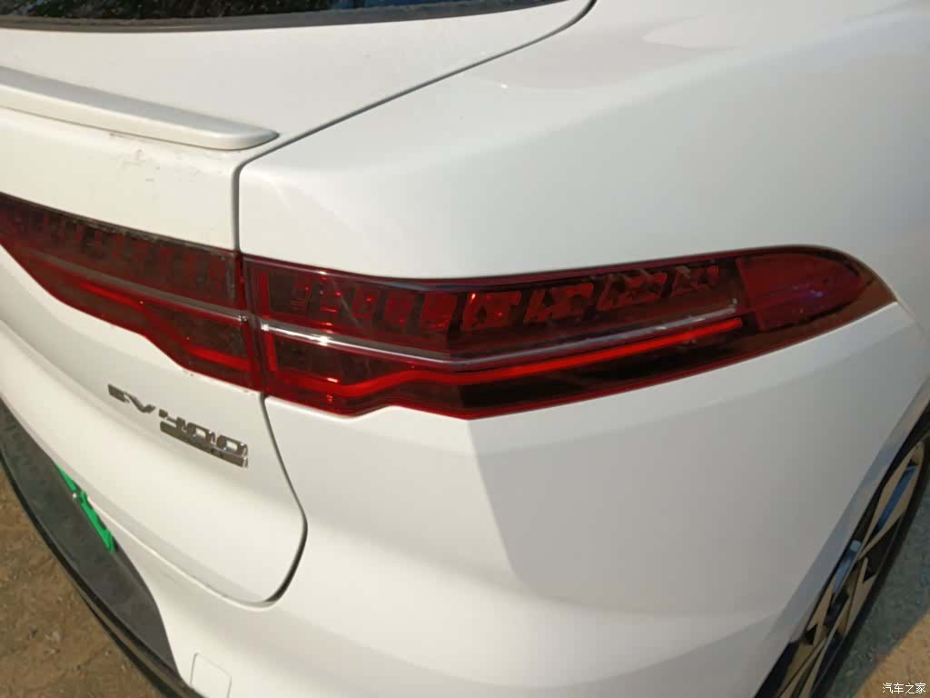 Jaguar I-PACE, 2021 24