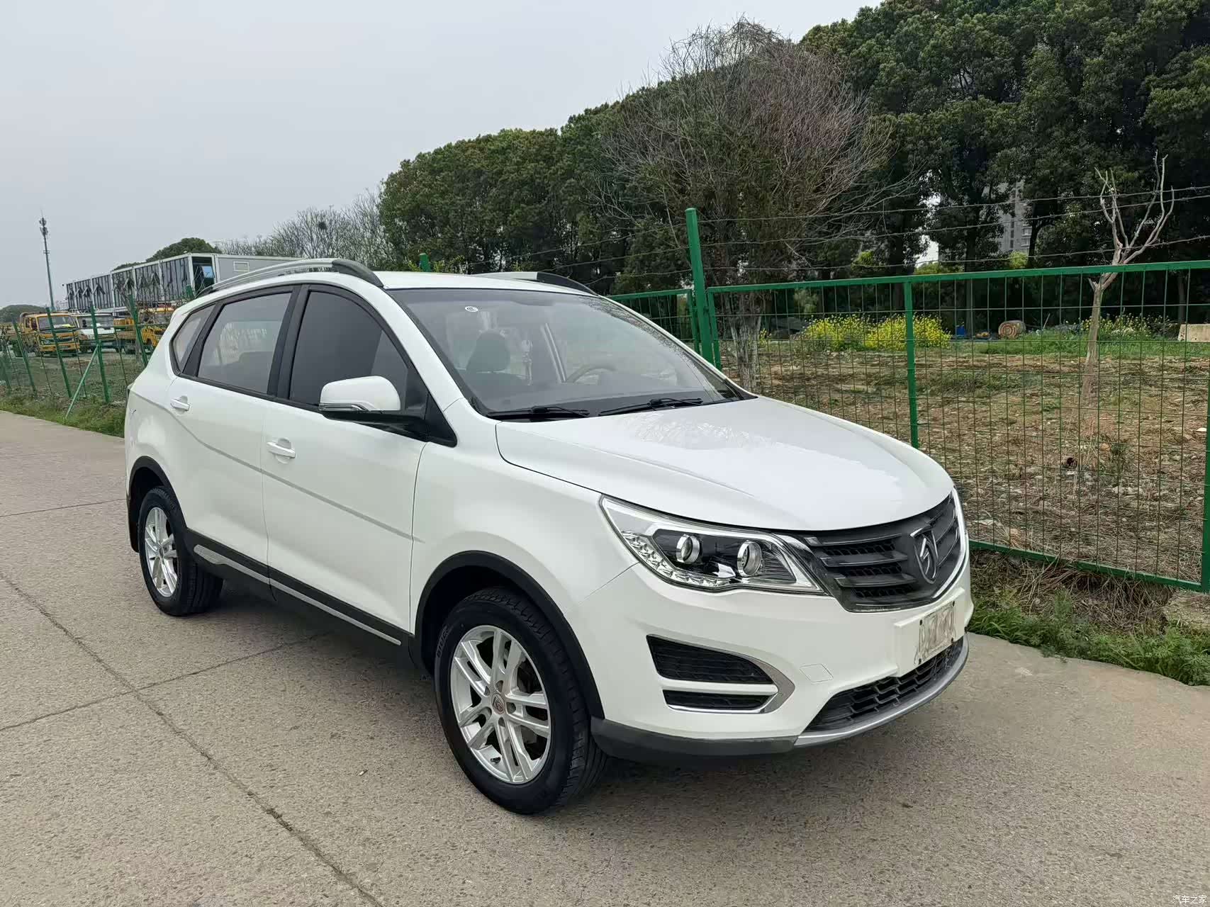 Wuling 560, 2017 3