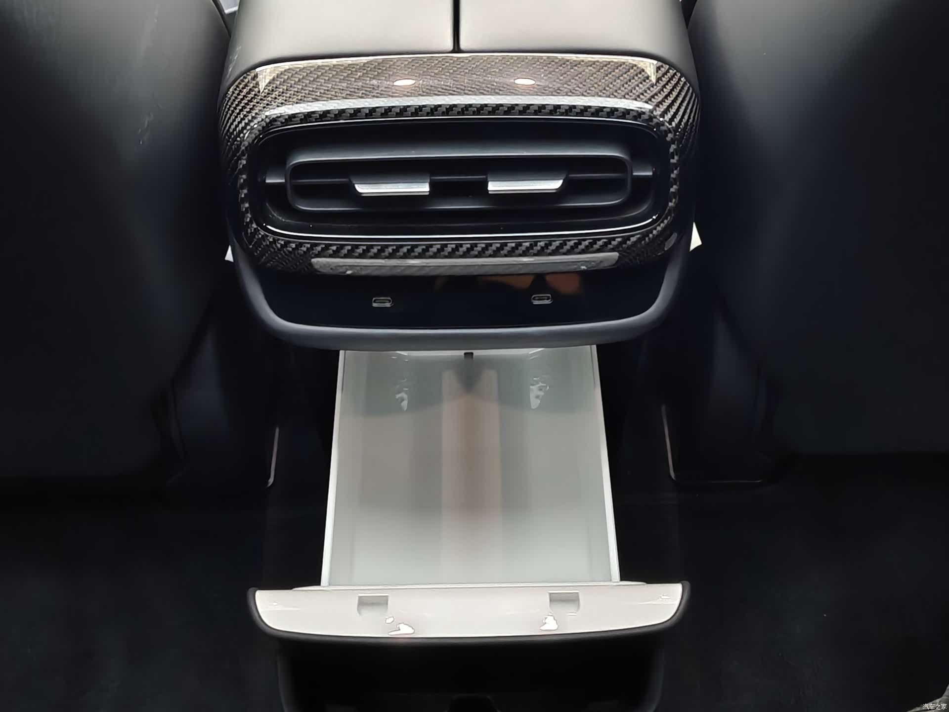 Xiaomi SU7, 2025 10