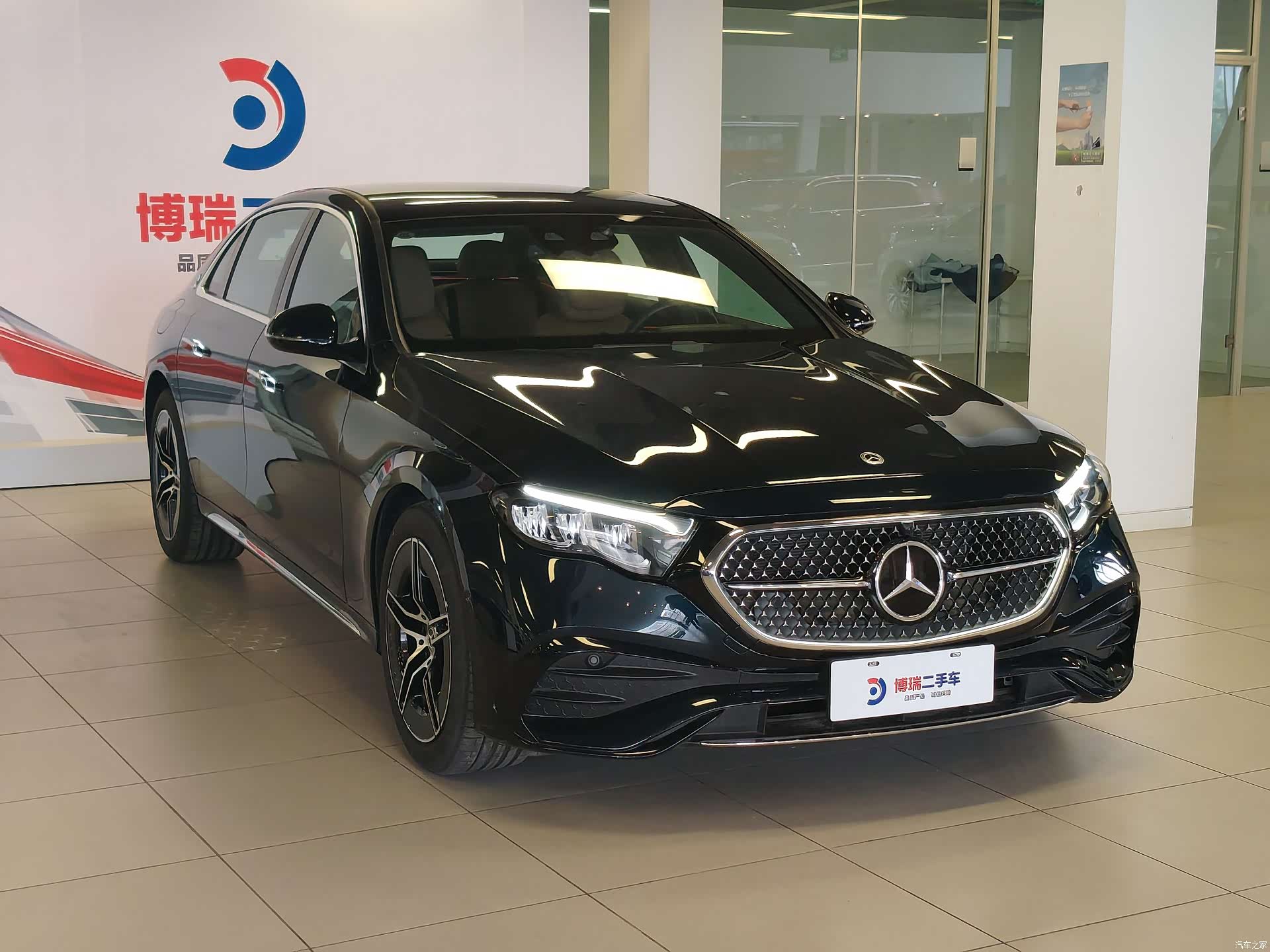 Mercedes-Benz E-Class, 2023 3