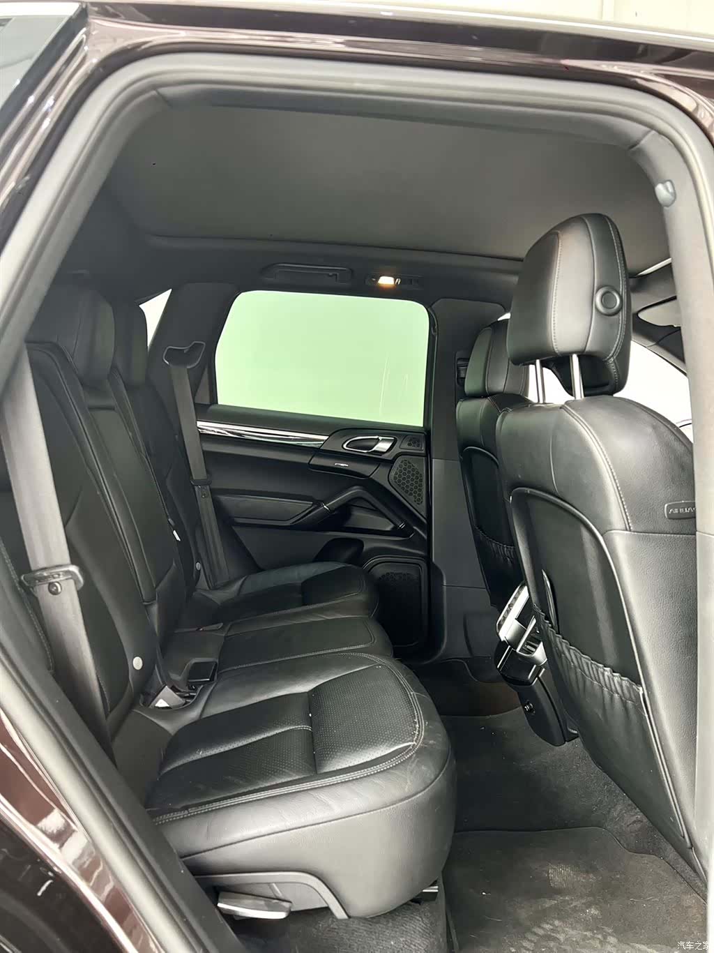 Porsche Cayenne, 2015 9