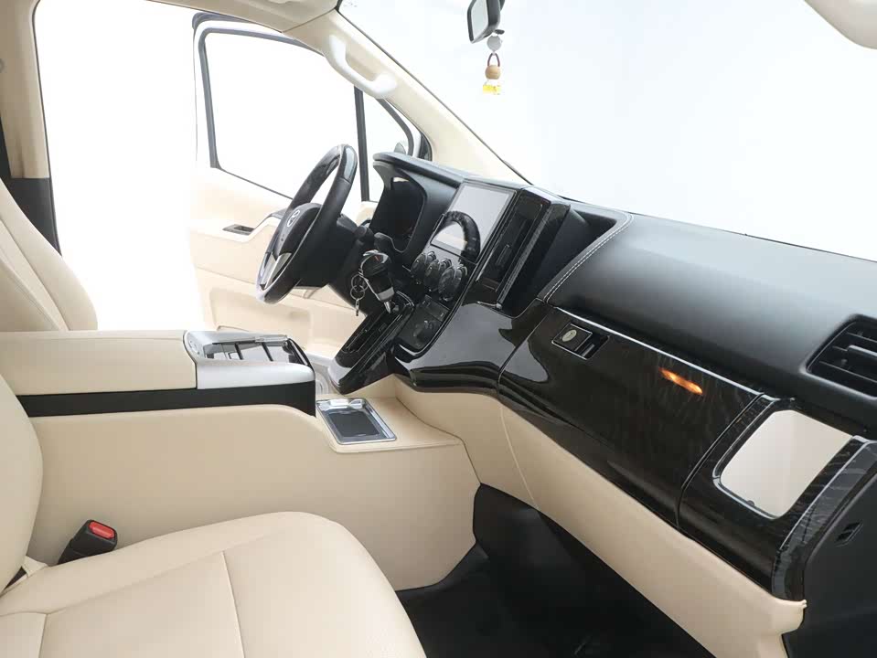Toyota HIACE Toyota HIACE