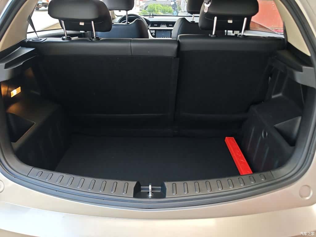 Geely X3, 2019 19