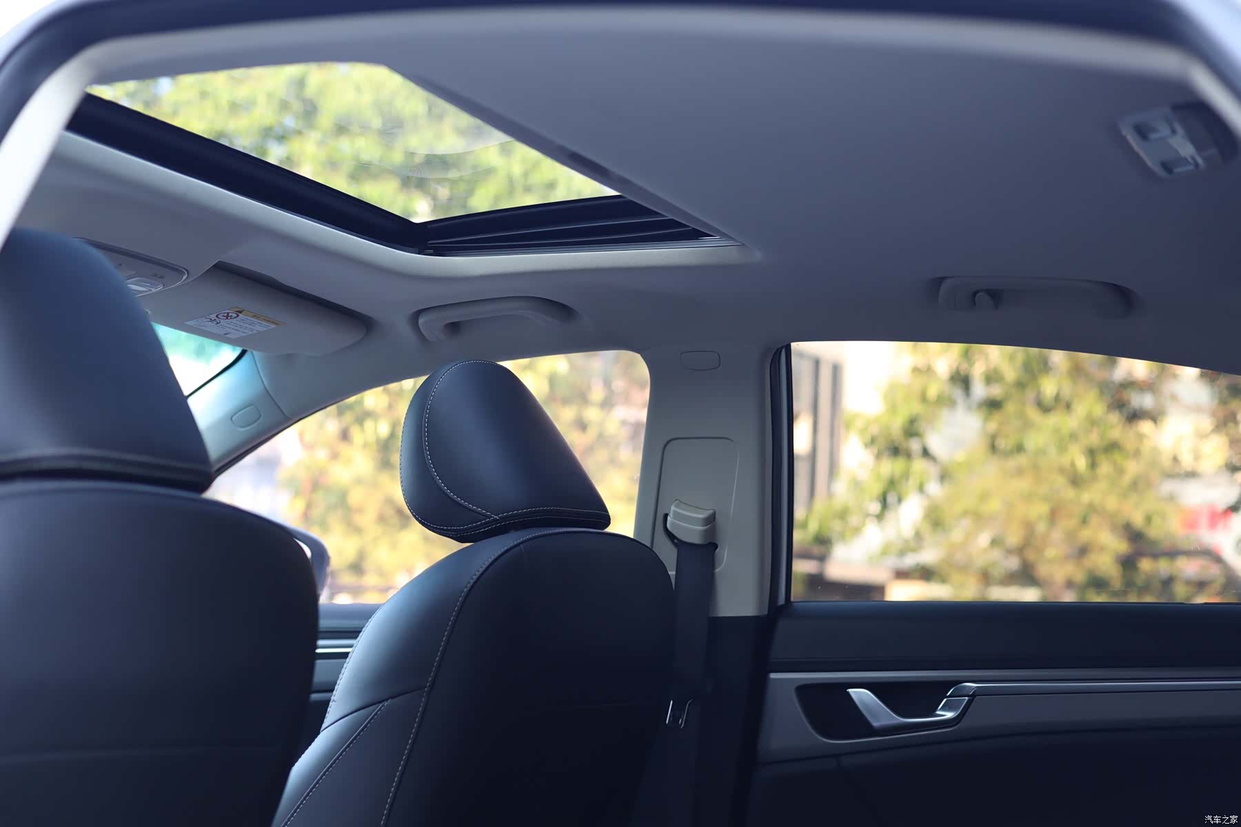 Geely Emgrand, 2019 32