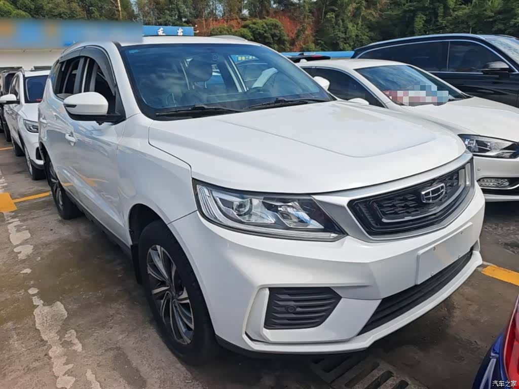 Geely X6, 2020 4