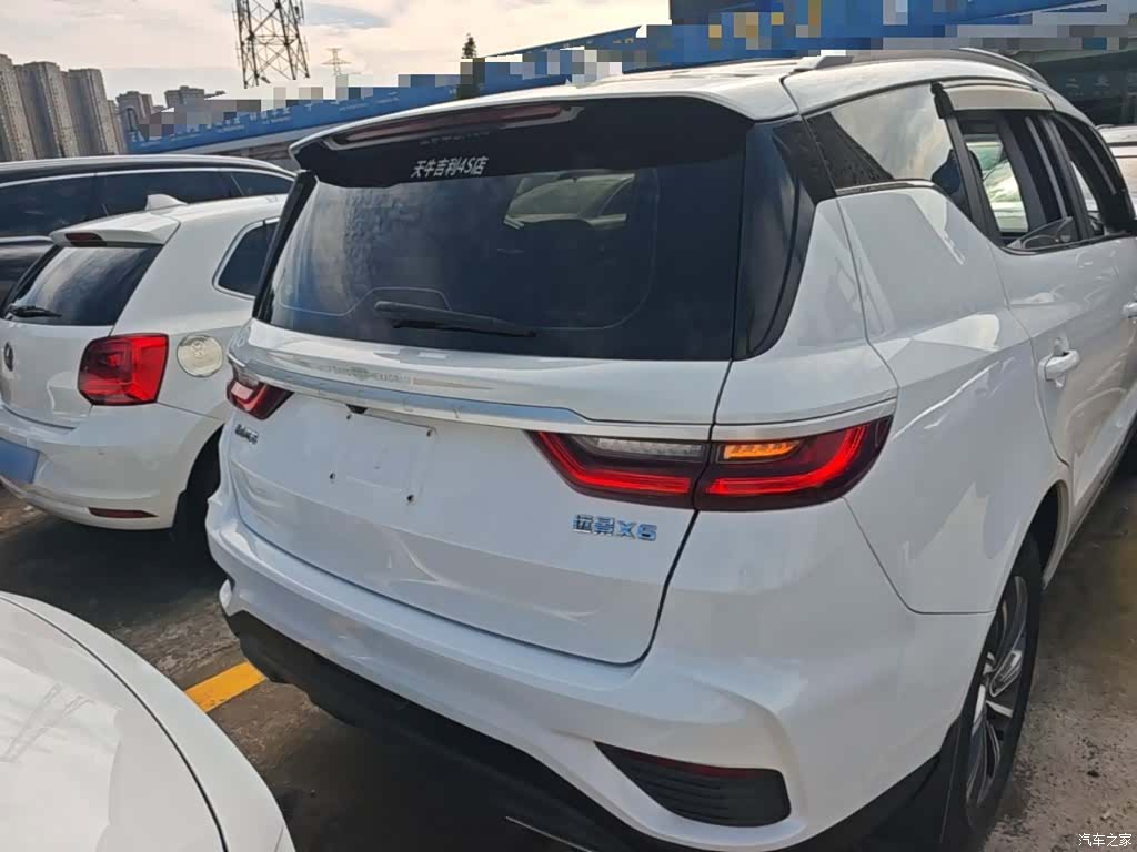 Geely X6, 2020 6