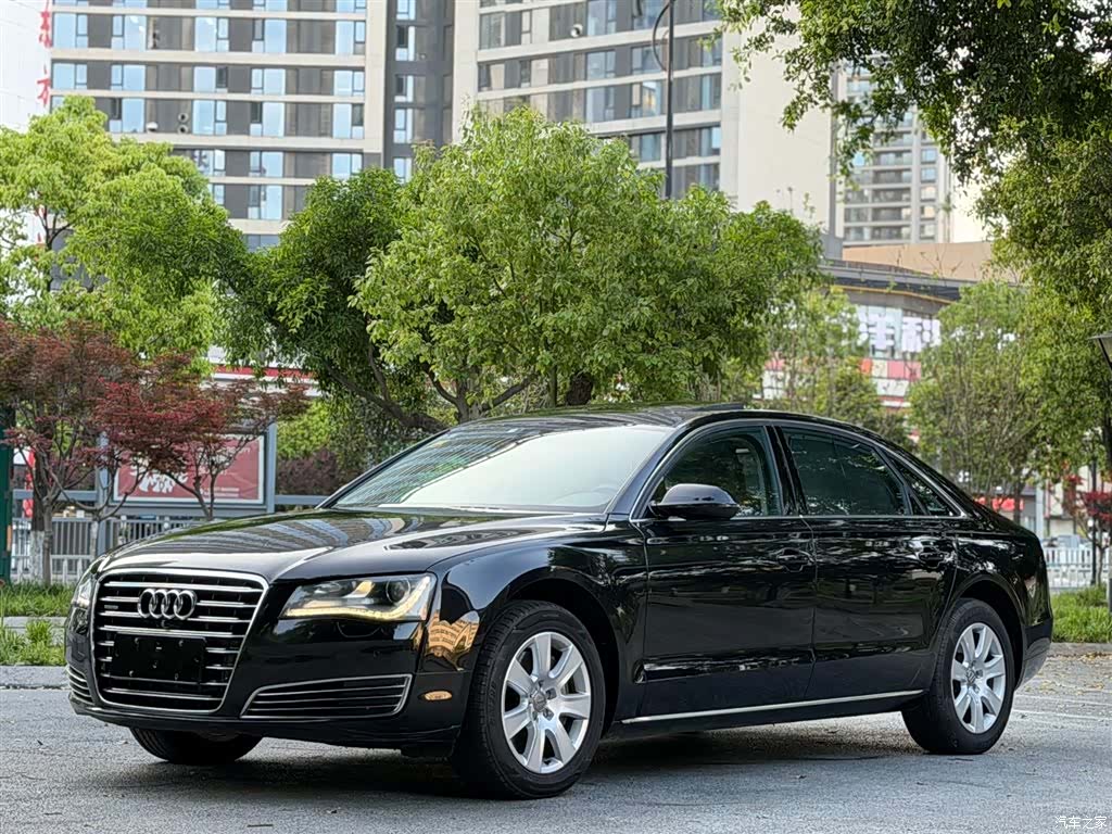 Audi A8L, 2013 1