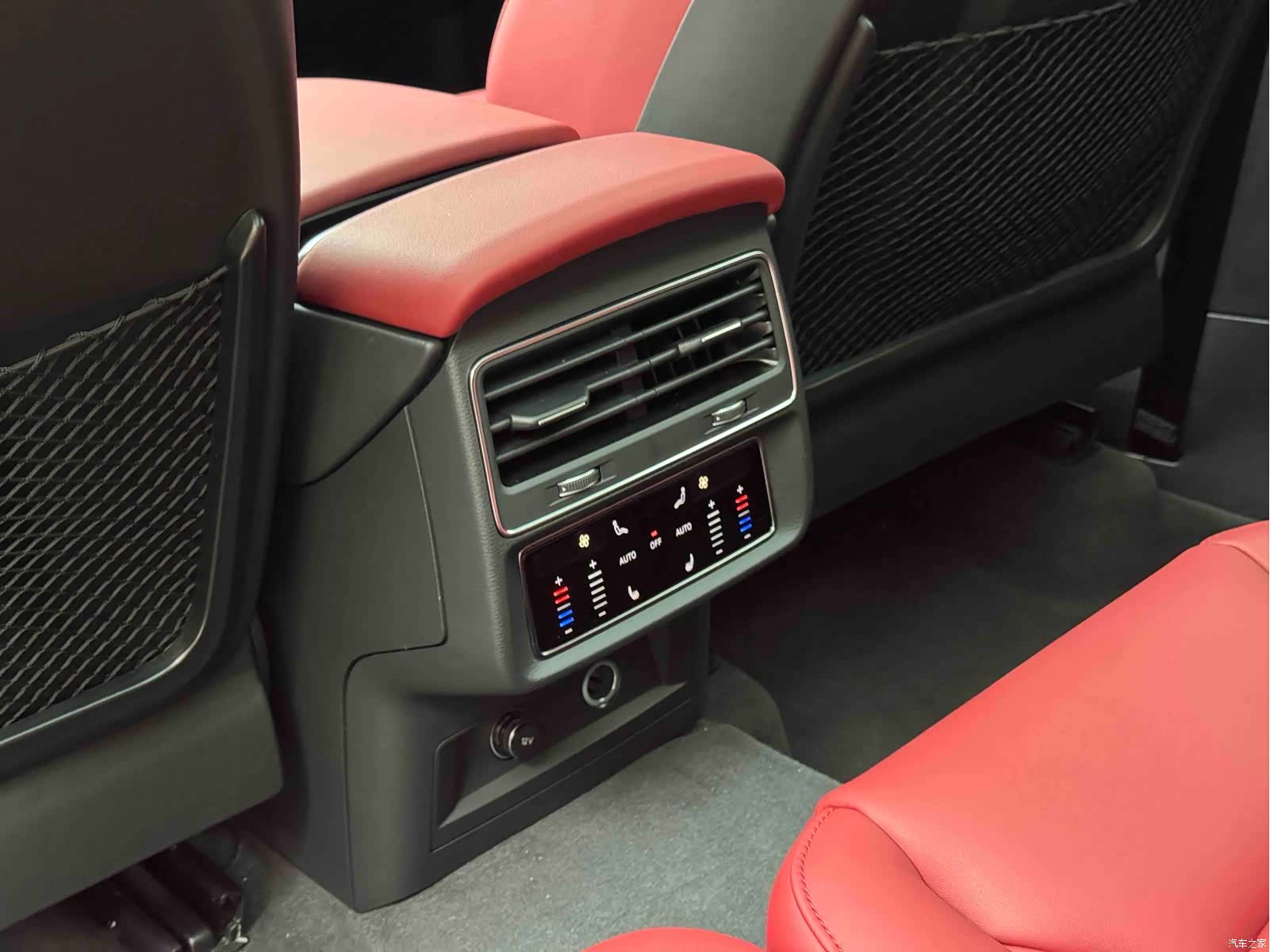 Audi Q7, 2024 4