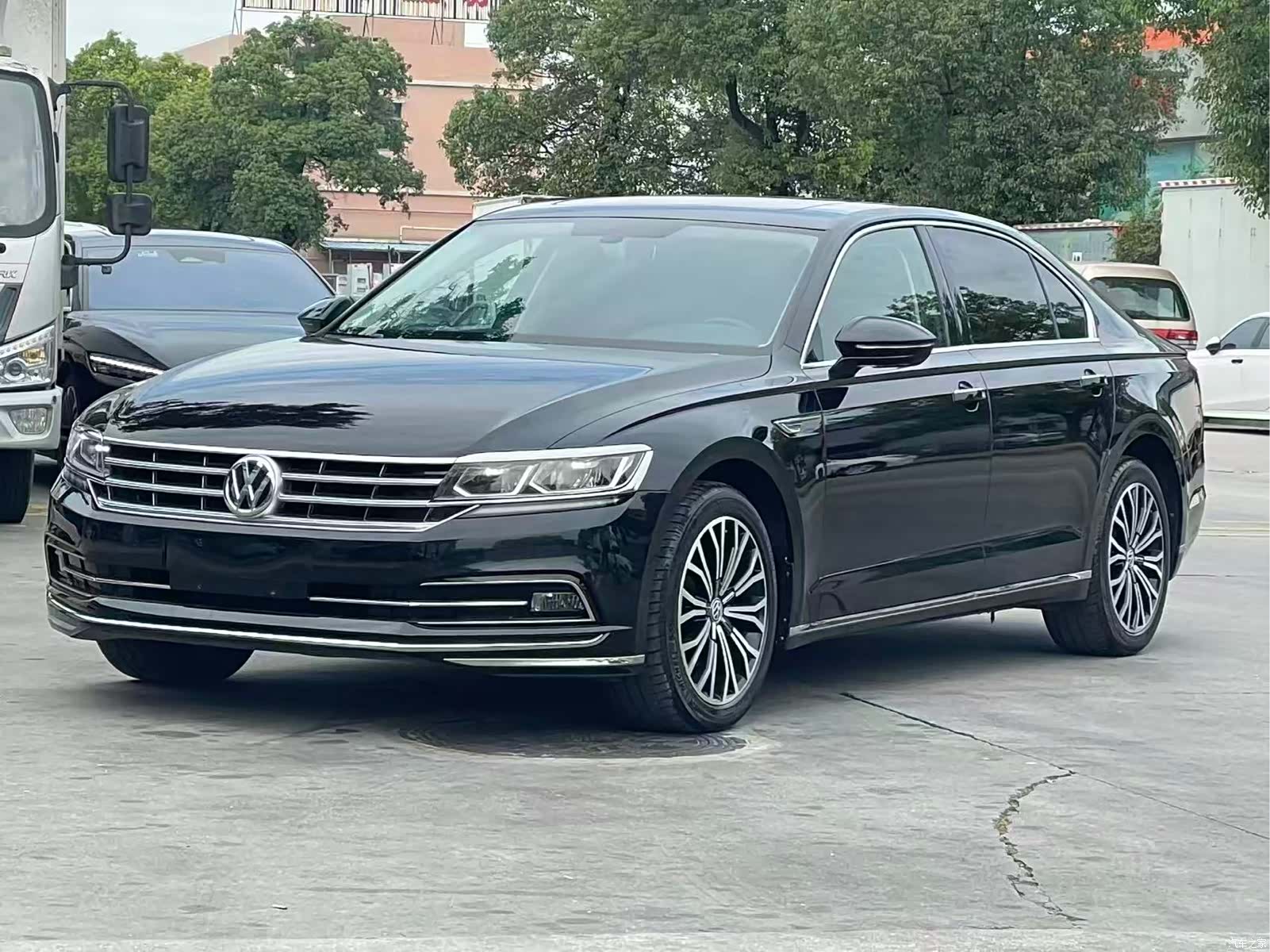 Volkswagen Phideon, 2017 1