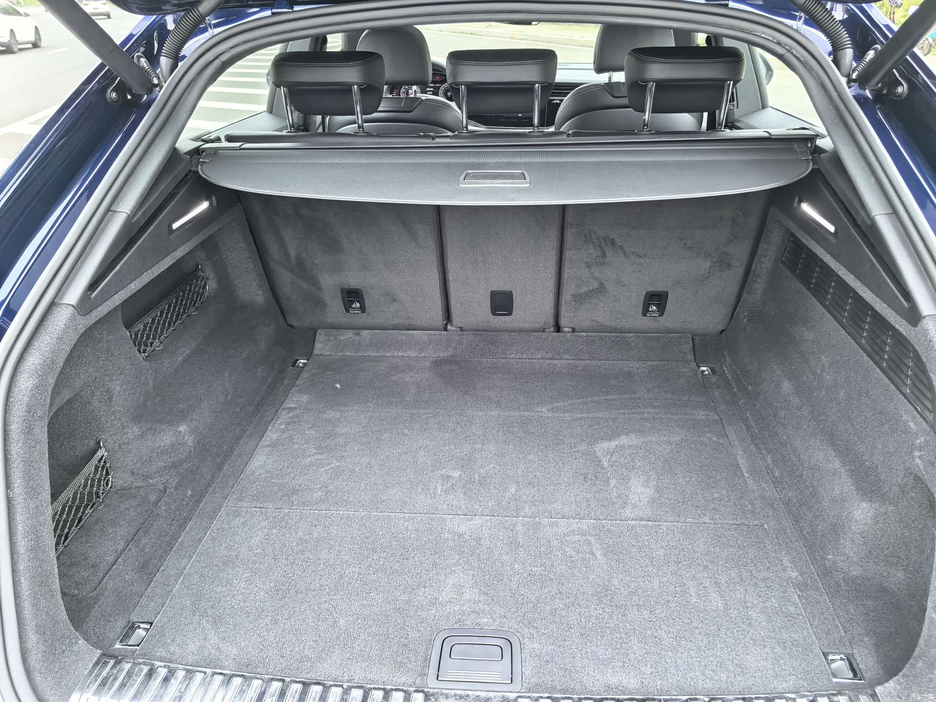 Audi Q8, 2019 17