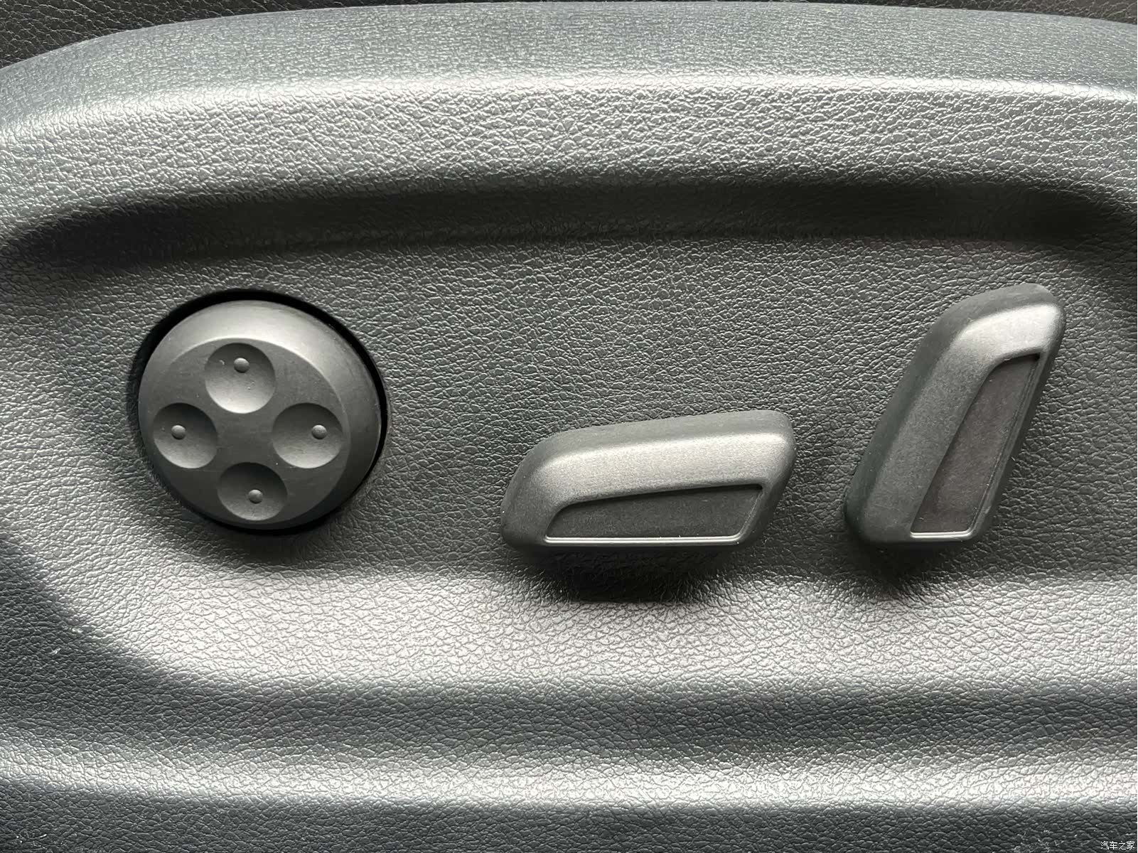 Volkswagen Tiguan, 2015 13