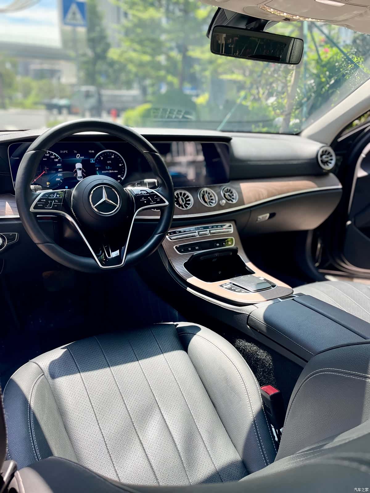 Mercedes-Benz E-Class, 2021 12