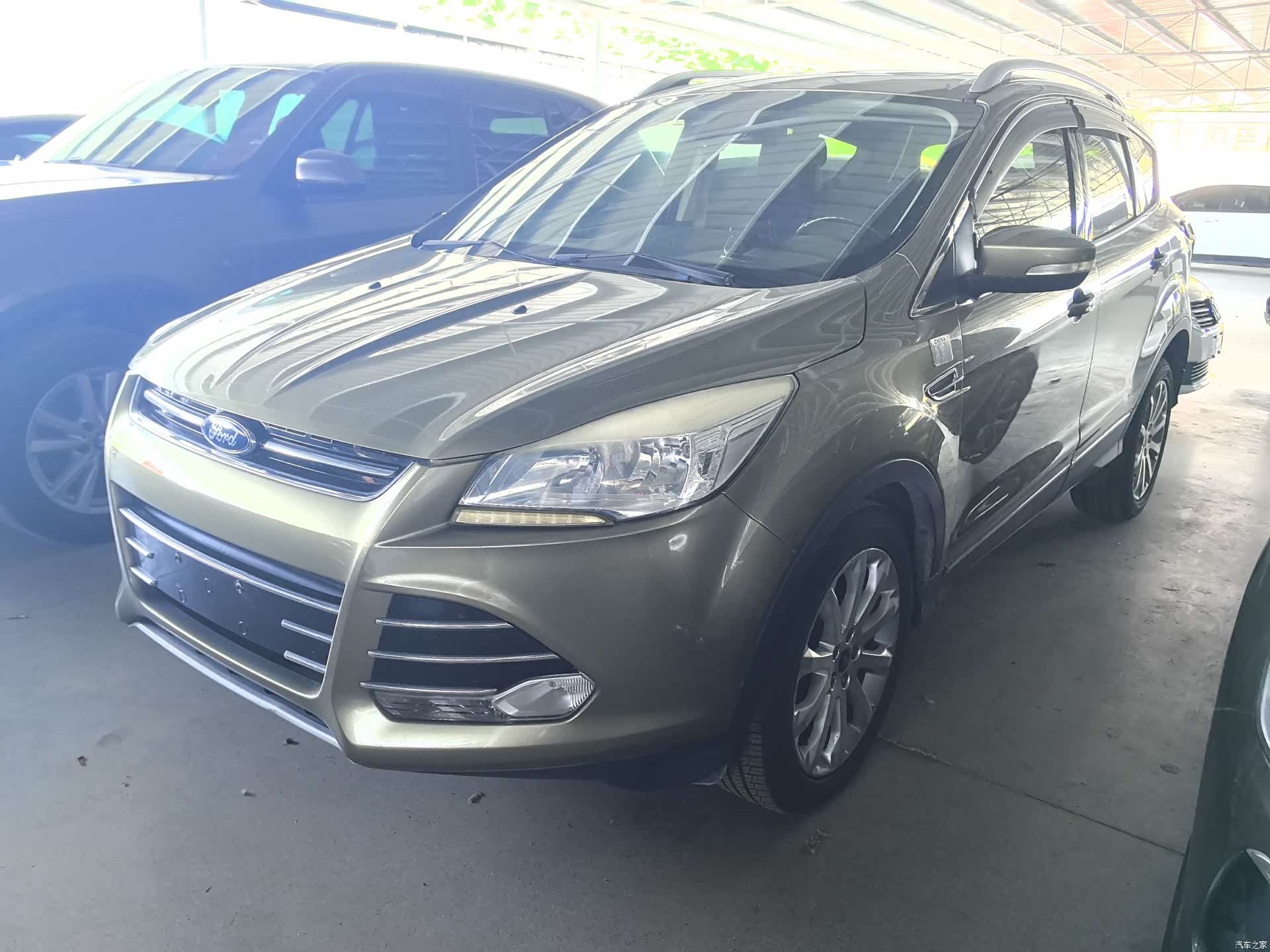 Ford Kuga, 2014 1