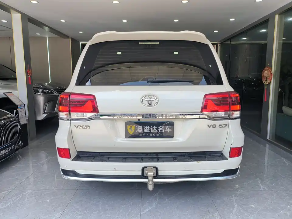 Toyota Land Cruiser Toyota Land Cruiser