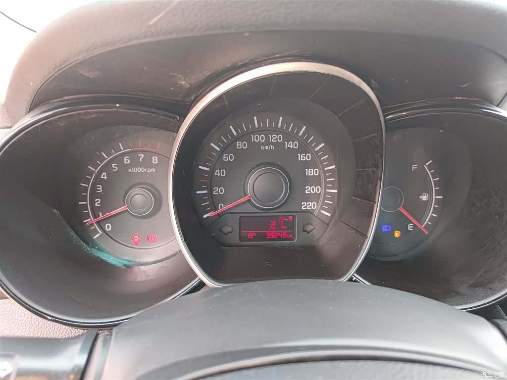 Kia K2, 2016 8