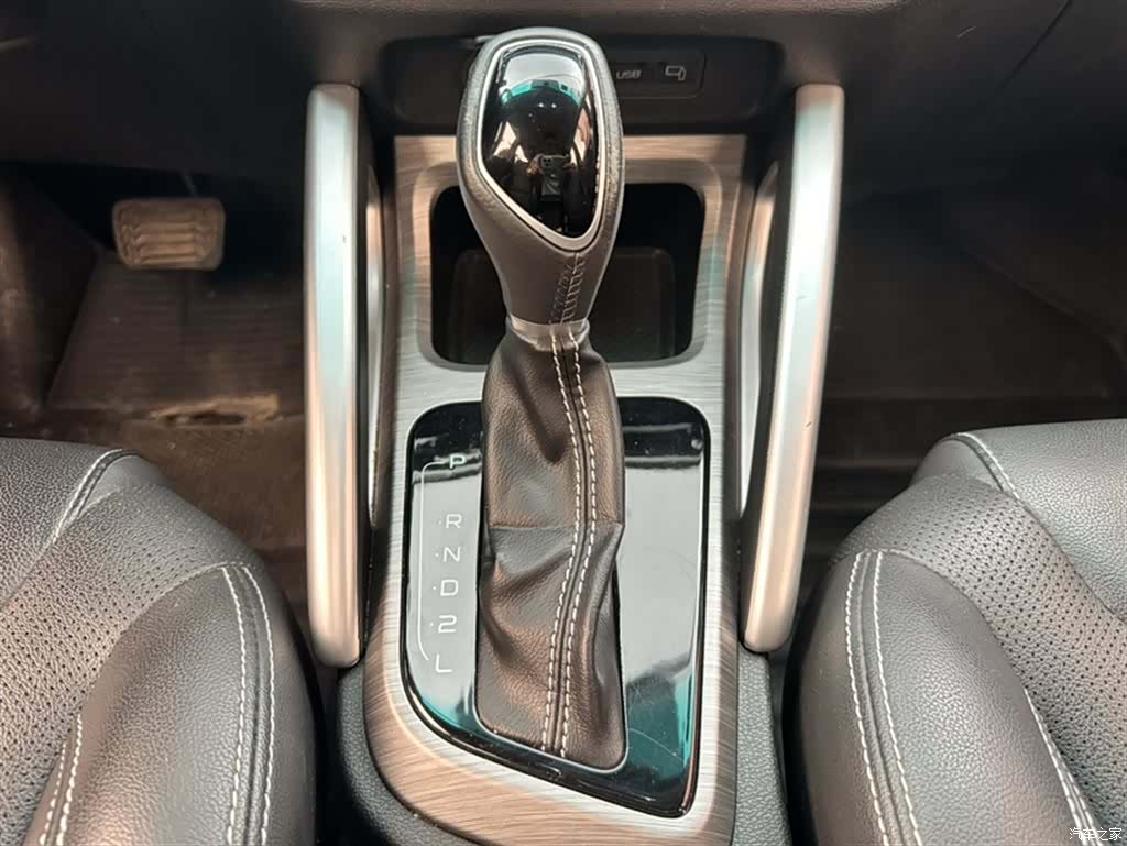 Geely X3, 2018 6