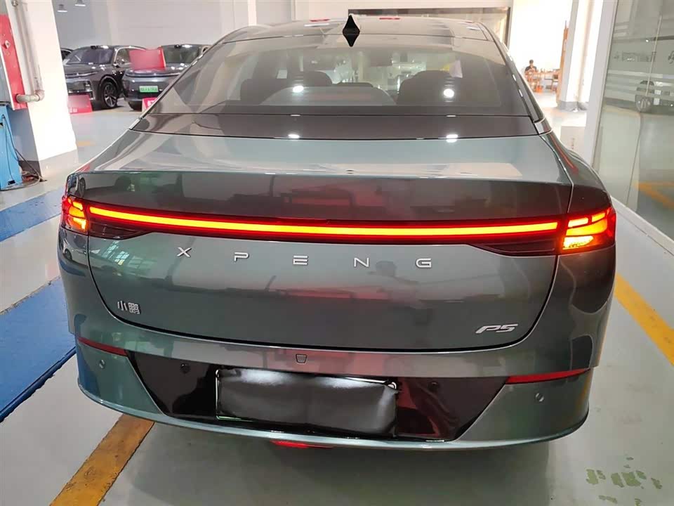 XPENG P5