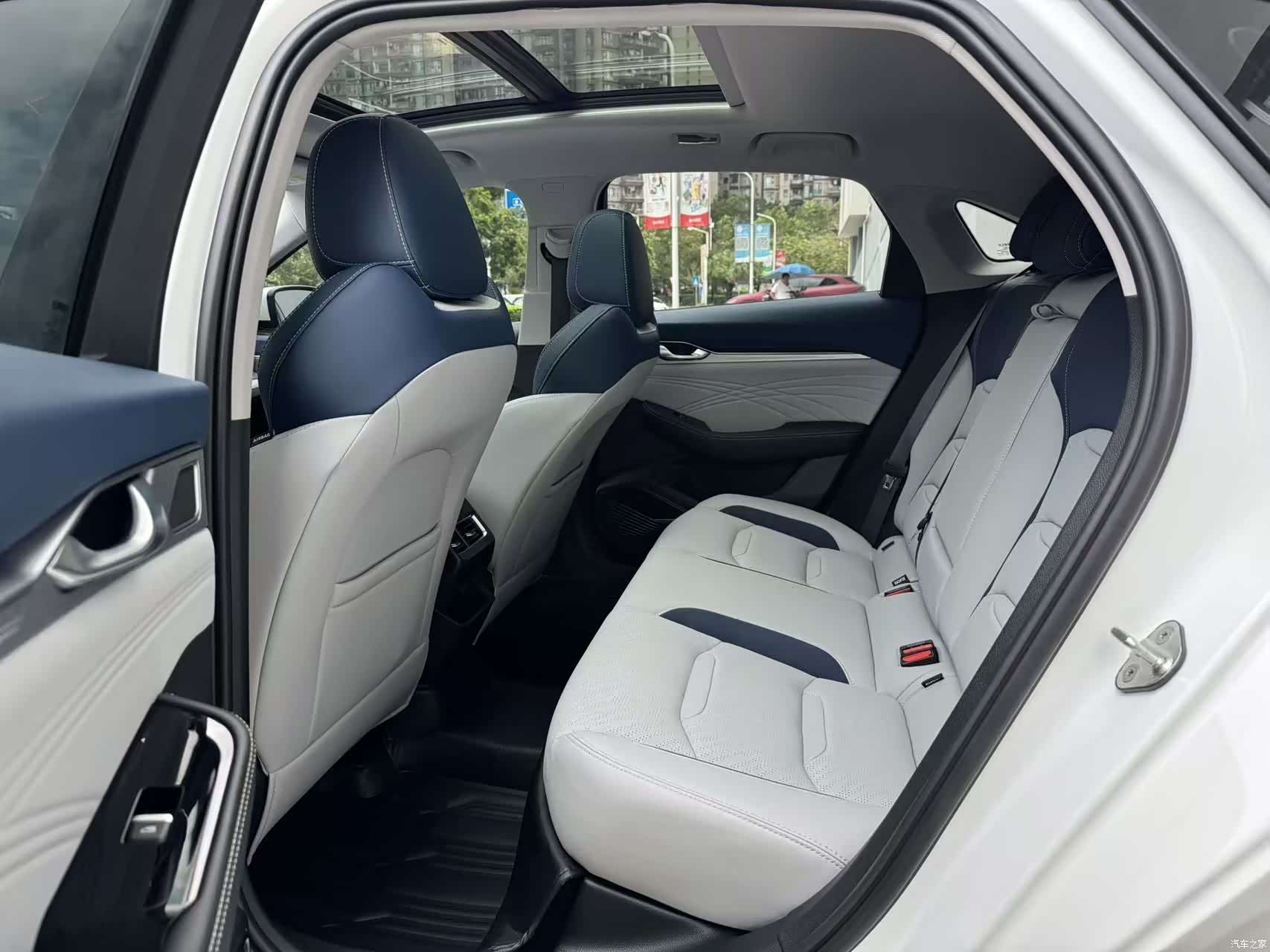 Geely Preface, 2023 16