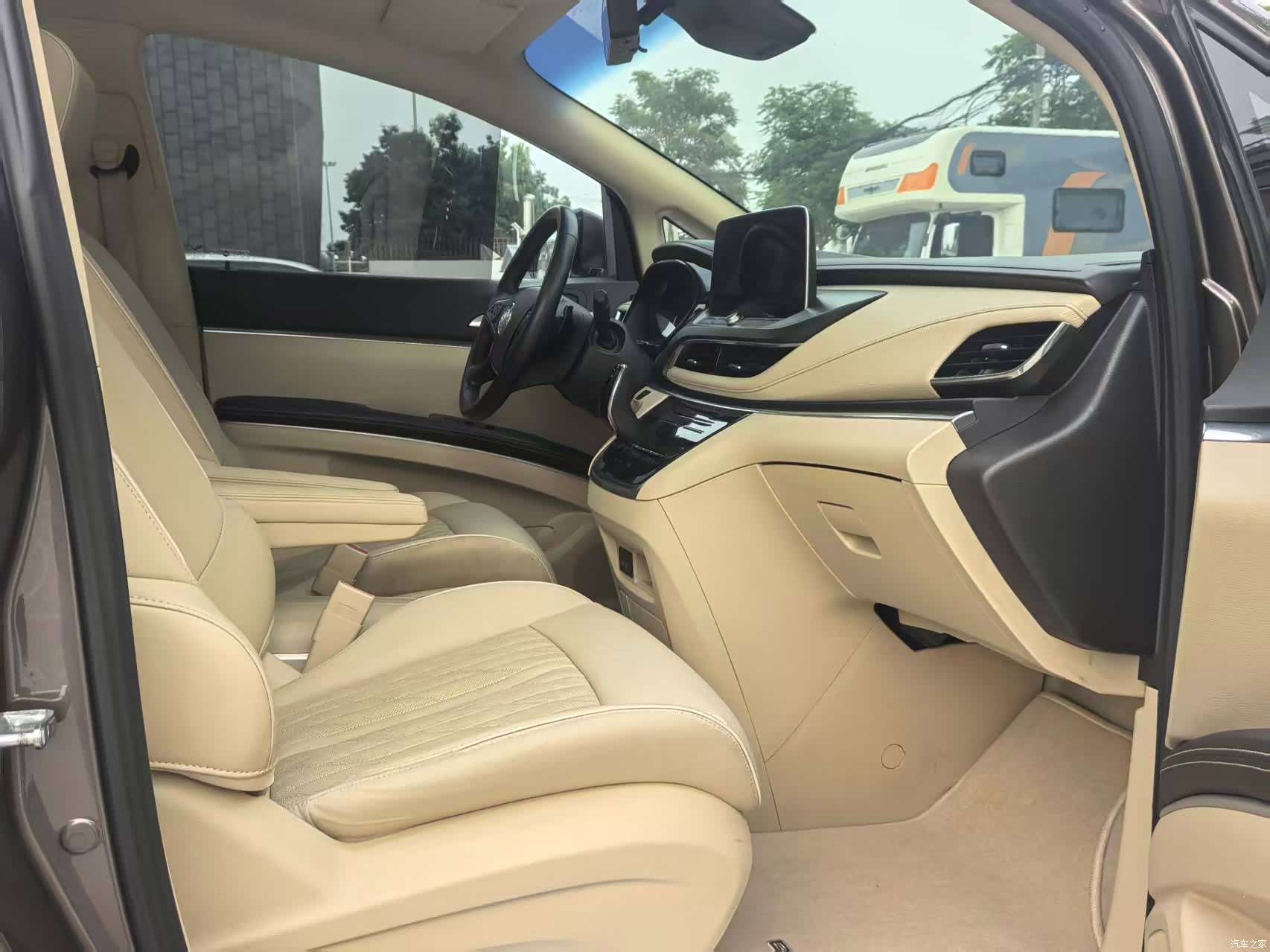 Buick GL8, 2023 15