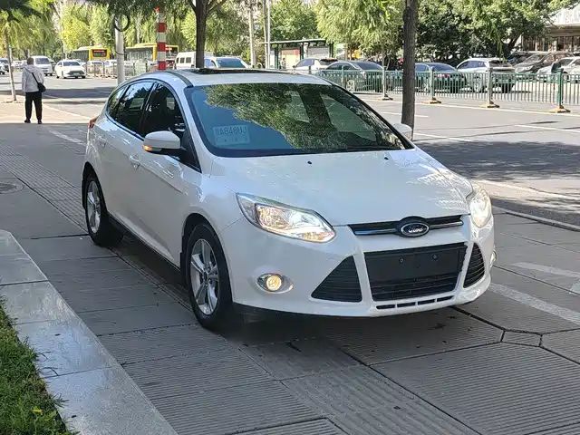 Ford Focus 2014 — купить из Китая под заказ