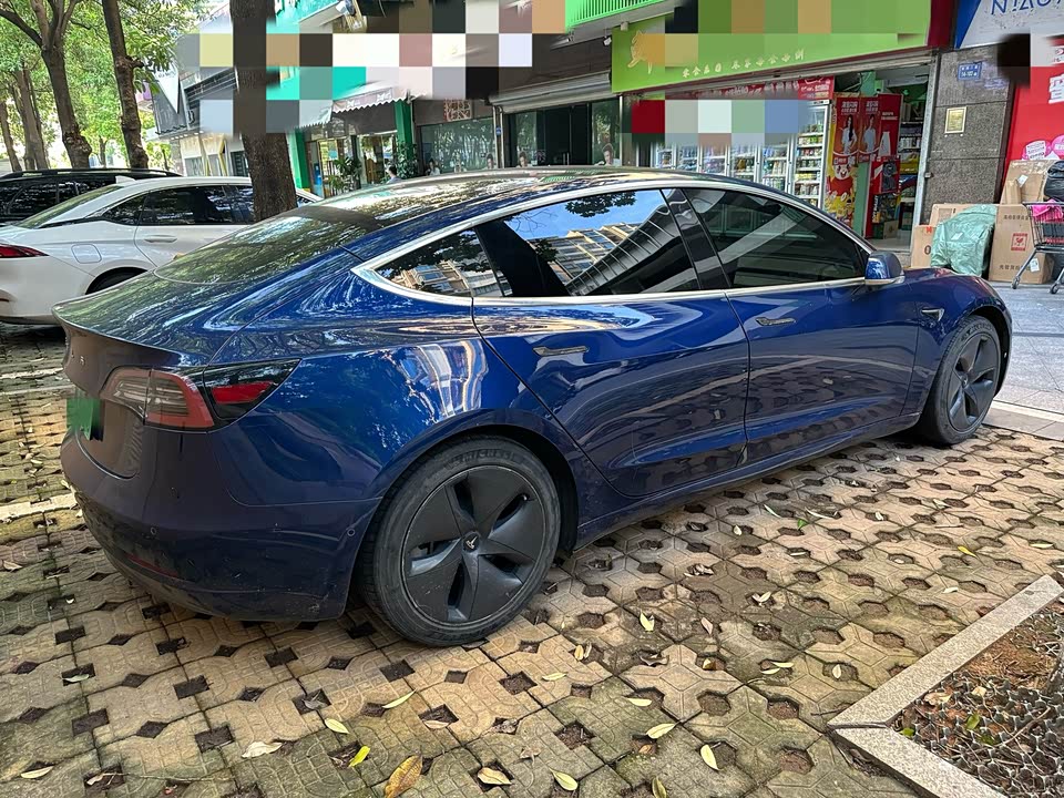 Tesla Model 3 Tesla Model 3