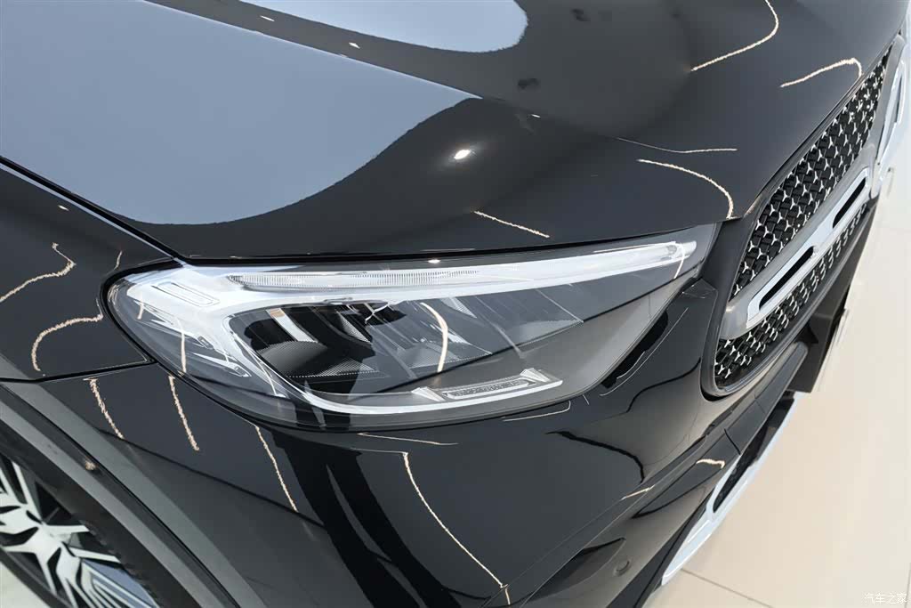 Mercedes-Benz GLC, 2026 10