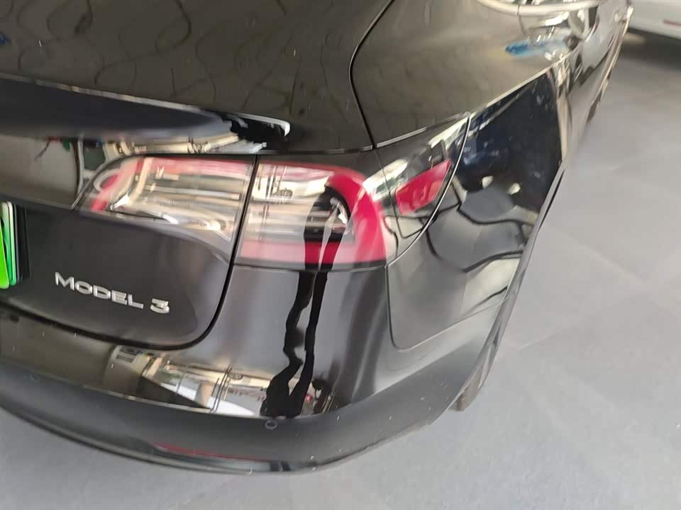 Tesla Model 3 Tesla Model 3
